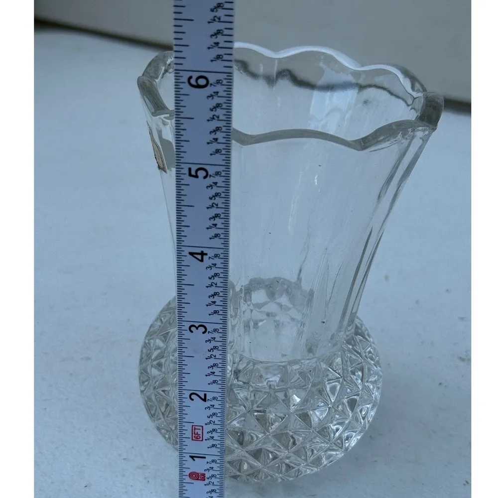 Zajecar 24% Lead Crystal Thistle Bud Vase Yugoslavia Scalloped 6